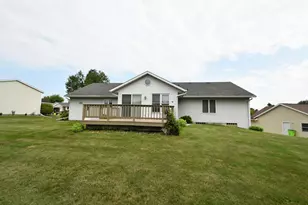 904 Marie Ln, Zumbrota, MN 55992 - Photo 7