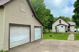 139 W Wilson Ave, Elmwood, WI 54740 - Photo 1