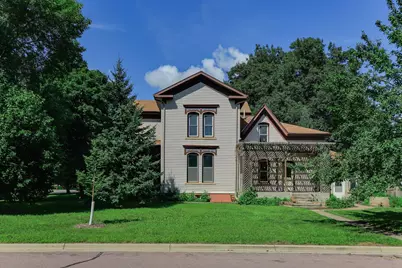 305 N Minnesota Avenue, Saint Peter, MN 56082 - Photo 1