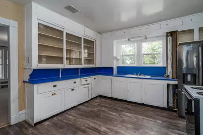 215 Main Avenue N, Red Lake Falls, MN 56750 - Photo 13