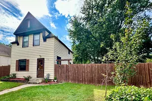 919 Warner Ave, South Saint Paul, MN 55075 - Photo 1
