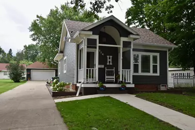 714 7th Street, Sibley, IA 51249 - Photo 1