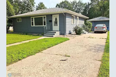1309 16th Avenue S, Moorhead, MN 56560 - Photo 1