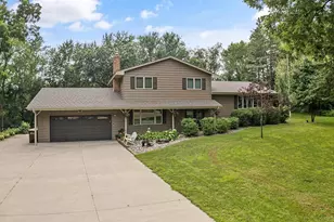 843 37th St SE, Buffalo, MN 55313 - Photo 5