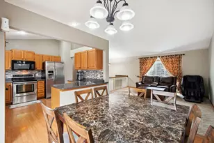 10200 Upper 205th St W, Lakeville, MN 55044 - Photo 5