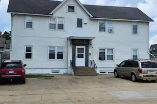 104 1st St SW, Austin, MN 55912 - Photo 1