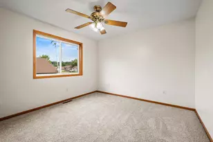 435 Garfield St, Dresser, WI 54009 - Photo 23