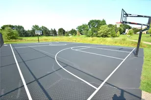 3487 York Dr, Woodbury, MN 55125 - Photo 23