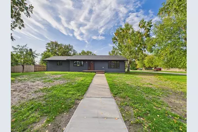 306 Elk Street NW, Warroad, MN 56763 - Photo 1