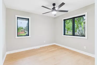 306 Elk Street NW, Warroad, MN 56763 - Photo 17