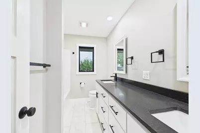 306 Elk Street NW, Warroad, MN 56763 - Photo 19