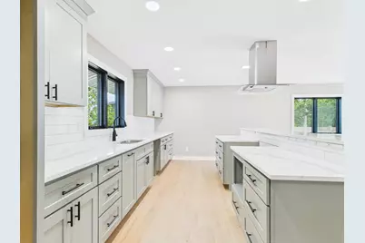 306 Elk Street NW, Warroad, MN 56763 - Photo 31