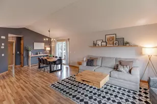 704 Pleasant View Ln, Litchfield, MN 55355 - Photo 11