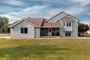 704 Pleasant View Ln, Litchfield, MN 55355 - Photo 49