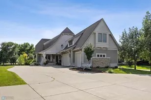 2508 Rose Creek Pkwy S, Fargo, ND 58104 - Photo 5