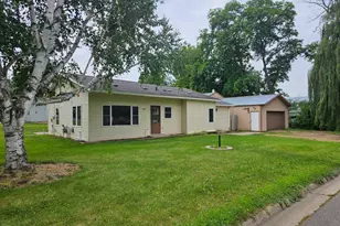 641 2nd St, Holdingford, MN 56340 - Photo 1