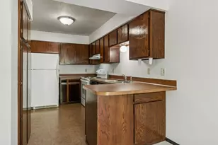 13910 Herald Ct, Apple Valley, MN 55124 - Photo 13