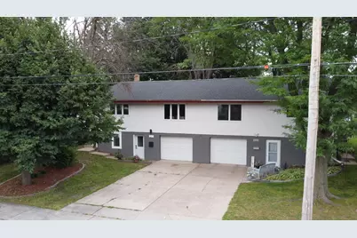 217 20th Avenue S, South Saint Paul, MN 55075 - Photo 1