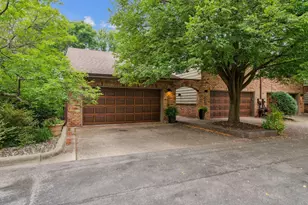 5539 Village Dr, Edina, MN 55439 - Photo 1