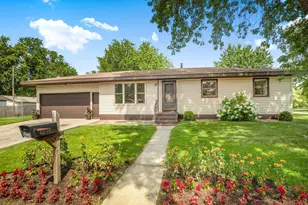 1219 12th St SE, Saint Cloud, MN 56304 - Photo 1