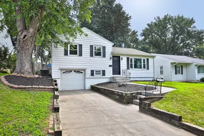 1612 2nd Avenue NE, Rochester, MN 55906 - Photo 1