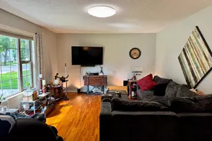 705 S 12th St, Olivia, MN 56277 - Photo 11