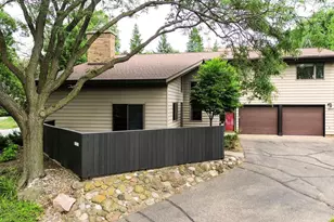 1209 Golf View Dr, River Falls, WI 54022 - Photo 1