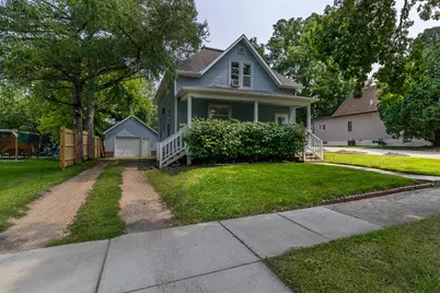 233 S Park Avenue, Le Center, MN 56057 - Photo 1