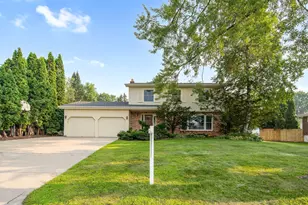 2246 Thomas Ln, White Bear Lake, MN 55110 - Photo 1