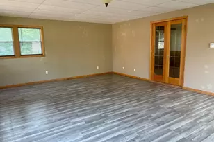 300 N Lincoln St, Redwood Falls, MN 56283 - Photo 9