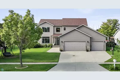 3322 46th Avenue S, Fargo, ND 58104 - Photo 1