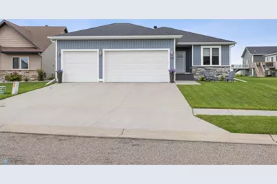 1015 46th Avenue S, Moorhead, MN 56560 - Photo 1