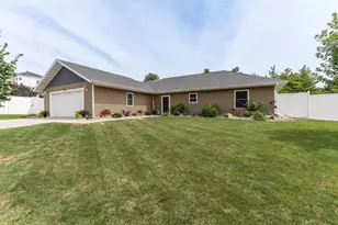 111 Laura Ln, Fergus Falls, MN 56537 - Photo 1