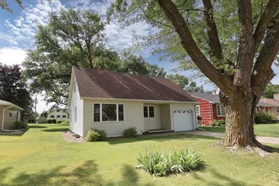 750 Clark Avenue, Gibbon, MN 55335 - Photo 1