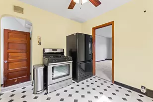 1125 Farrington St, Saint Paul, MN 55117 - Photo 9