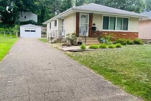 1604 Suburban Ave, Saint Paul, MN 55106 - Photo 1