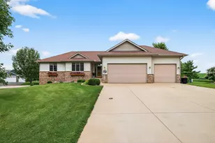 968 Vine Cir, Jordan, MN 55352 - Photo 1