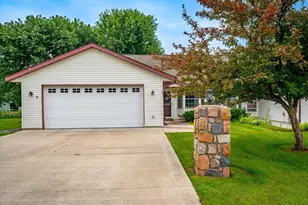 482 7th Ave NE, Pine City, MN 55063 - Photo 1