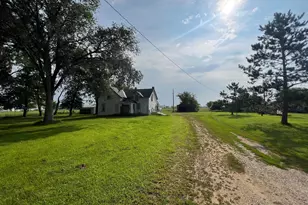 500 S Farwell St, Verndale, MN 56481 - Photo 1