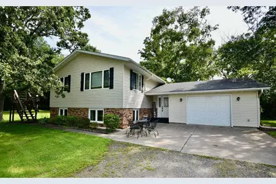 18754 US Highway 169, Milaca, MN 56353 - Photo 1