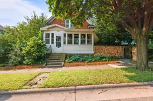 22 George St W, Saint Paul, MN 55107 - Photo 1