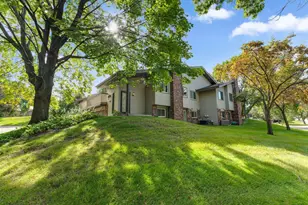 9657 Hampshire Ln, Eden Prairie, MN 55347 - Photo 1