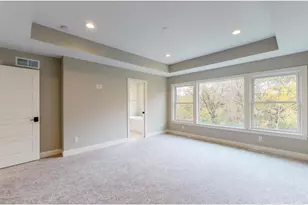 4044 Merriam Rd, Minnetonka, MN 55305 - Photo 9