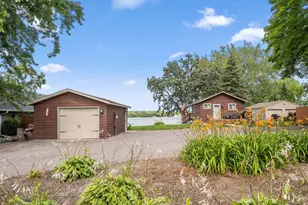 546 Lakeshore Cir, Annandale, MN 55302 - Photo 1