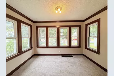 101 S 5th Street, Montevideo, MN 56265 - Photo 9