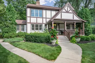 715 3rd St S, Stillwater, MN 55082 - Photo 1