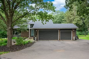 1911 Summit Dr, Saint Cloud, MN 56303 - Photo 1