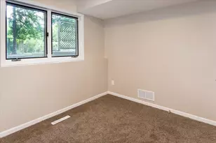 819 Dorland Rd S, Maplewood, MN 55119 - Photo 21