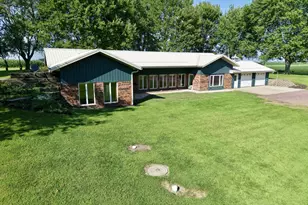 46739 900th St, Windom, MN 56101 - Photo 3