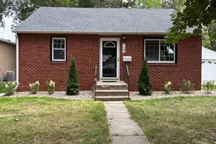 727 Ash St NE, Hutchinson, MN 55350 - Photo 1